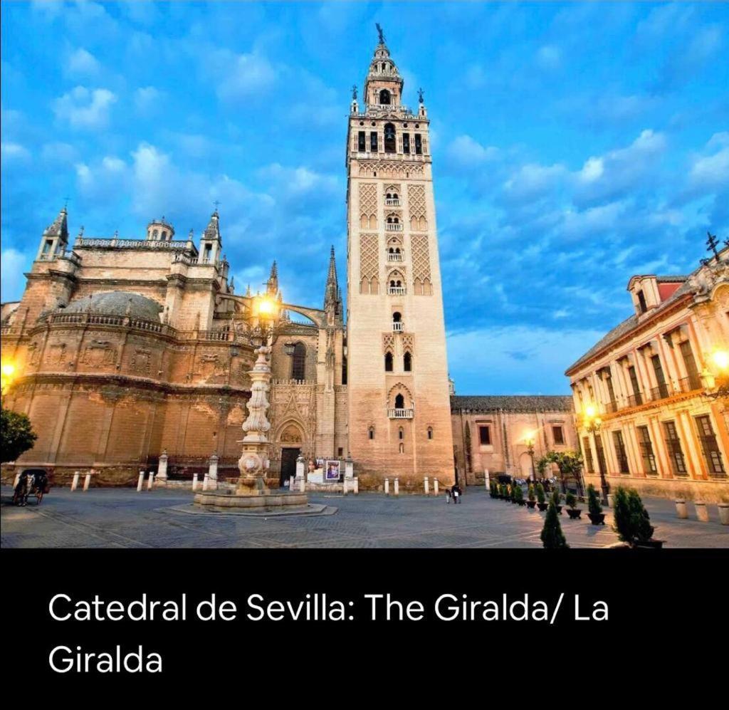 Budget And Cute Rooms With Balcony Sevilla Center Exterior foto