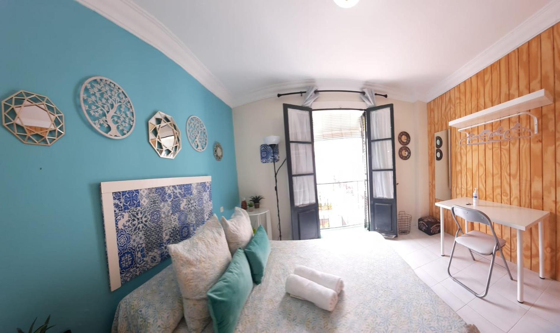 Budget And Cute Rooms With Balcony Sevilla Center Exterior foto